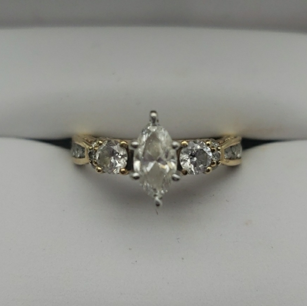 ENGAGEMENT/WEDDING RING SET